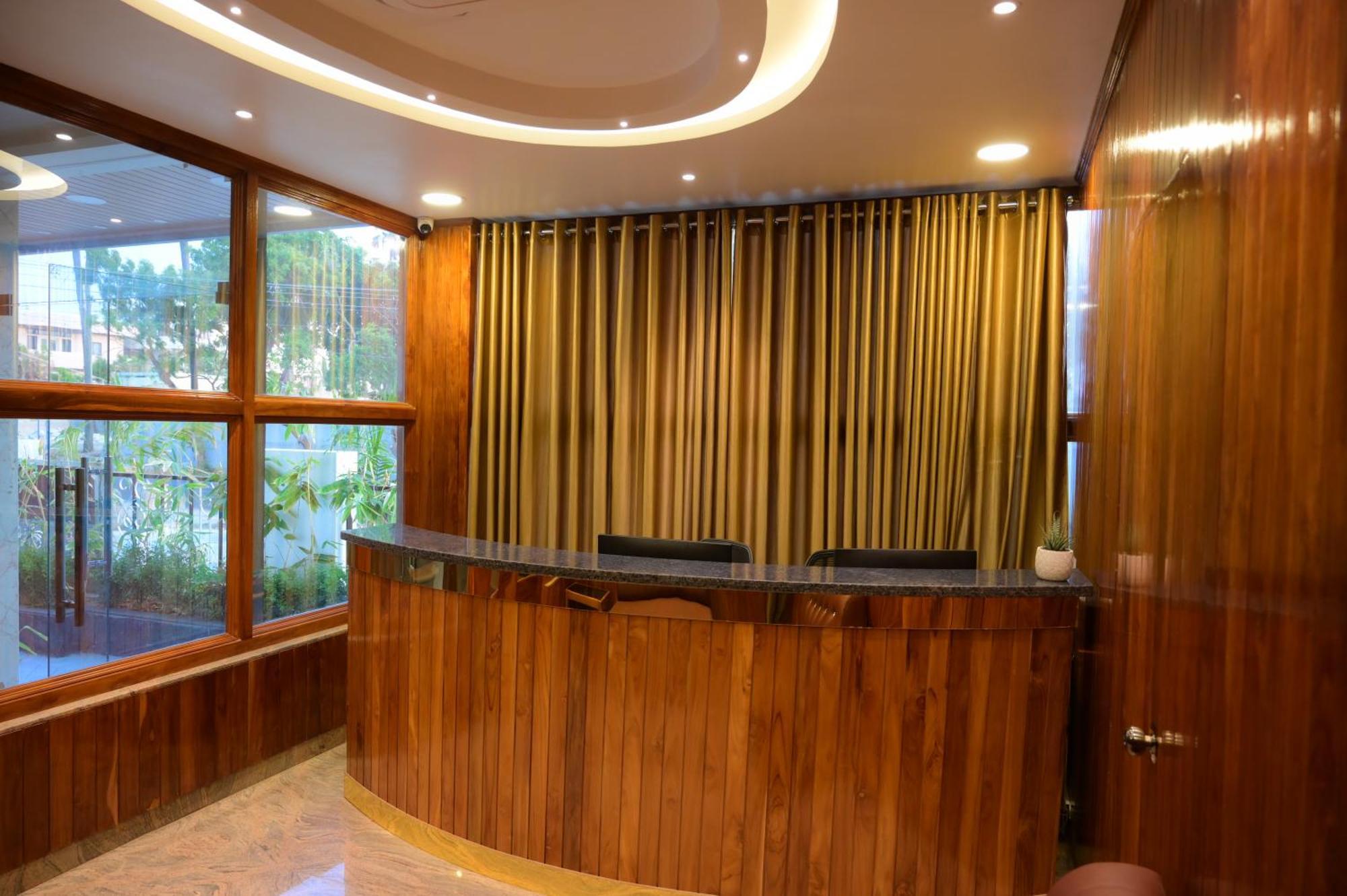 Ramraj Resort Канякумари Екстериор снимка